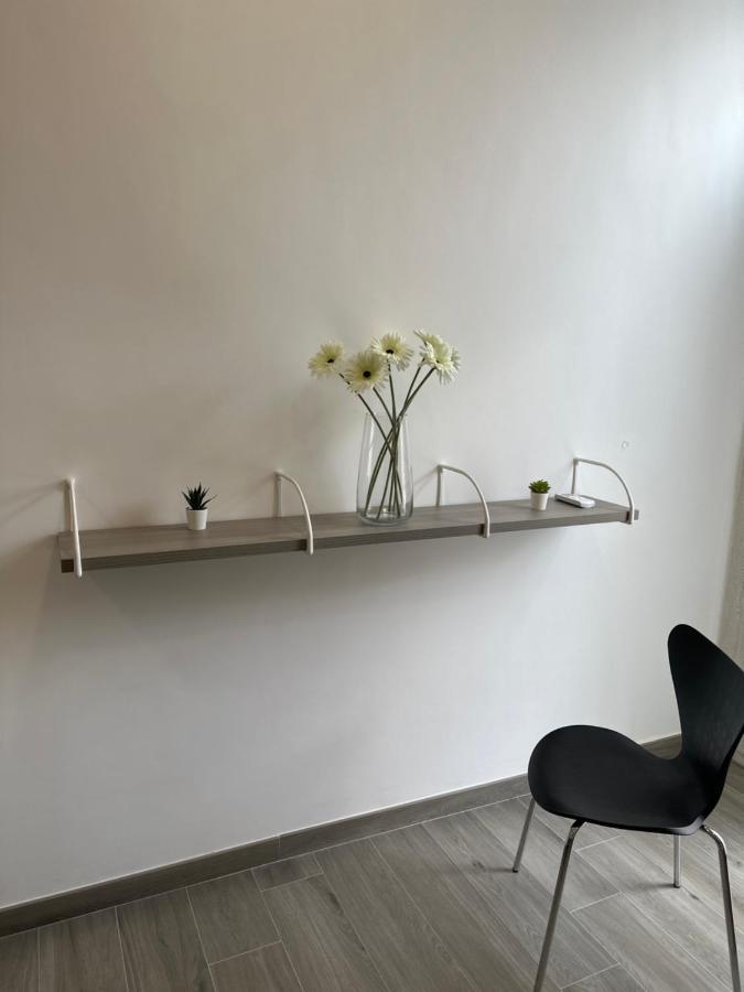 Di Vaio'S Apartments Naples Exterior photo