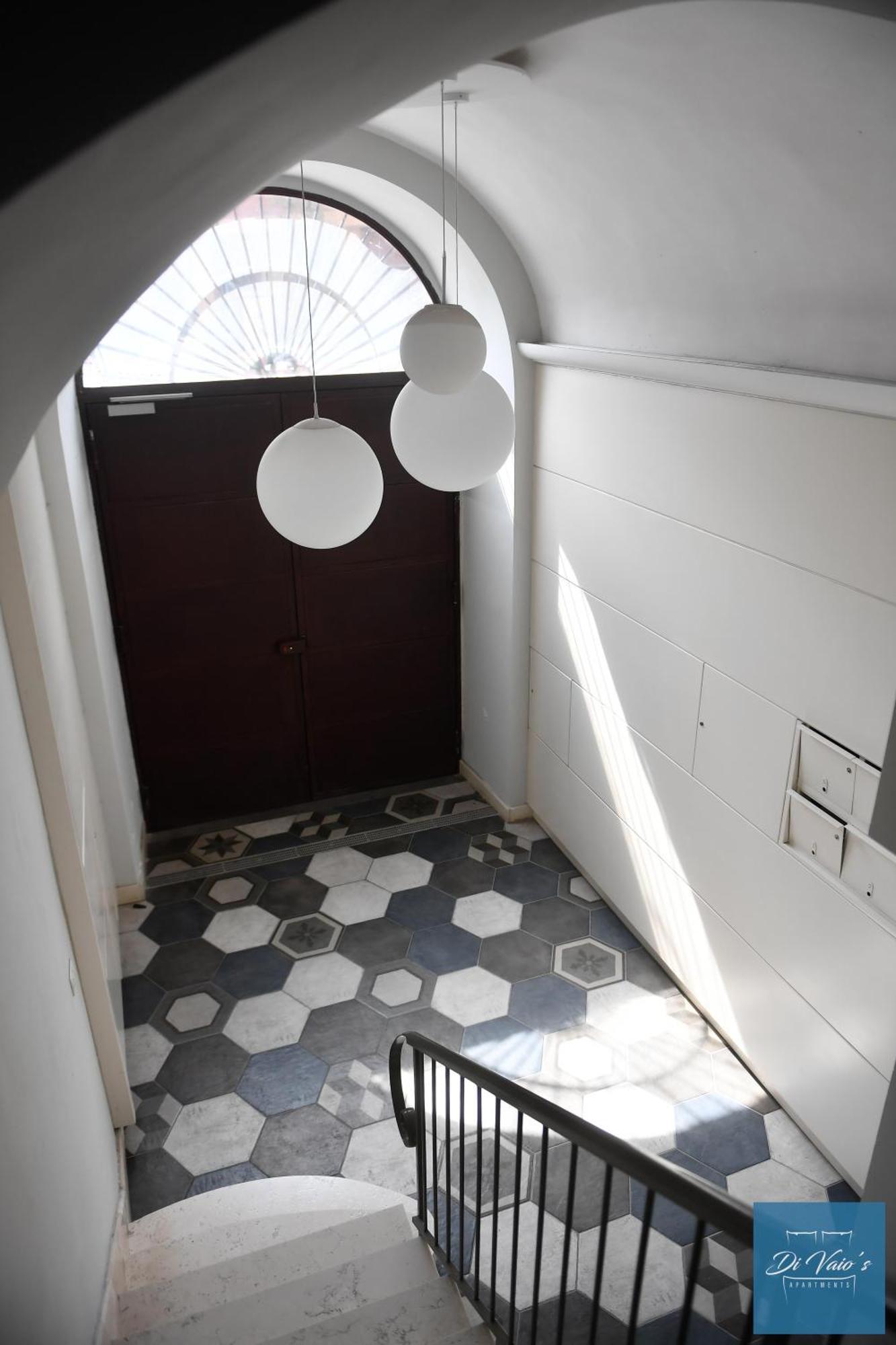 Di Vaio'S Apartments Naples Exterior photo