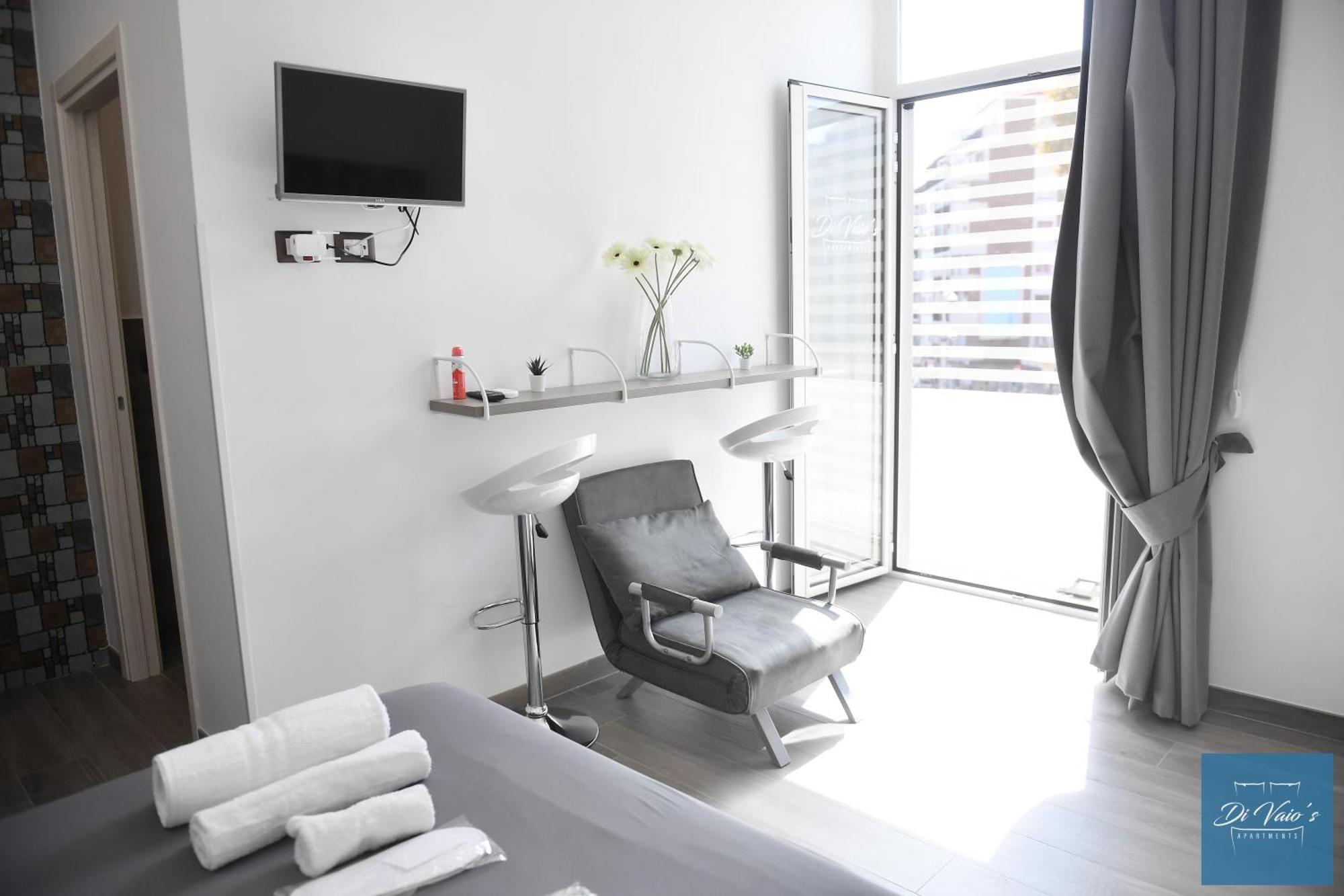 Di Vaio'S Apartments Naples Exterior photo
